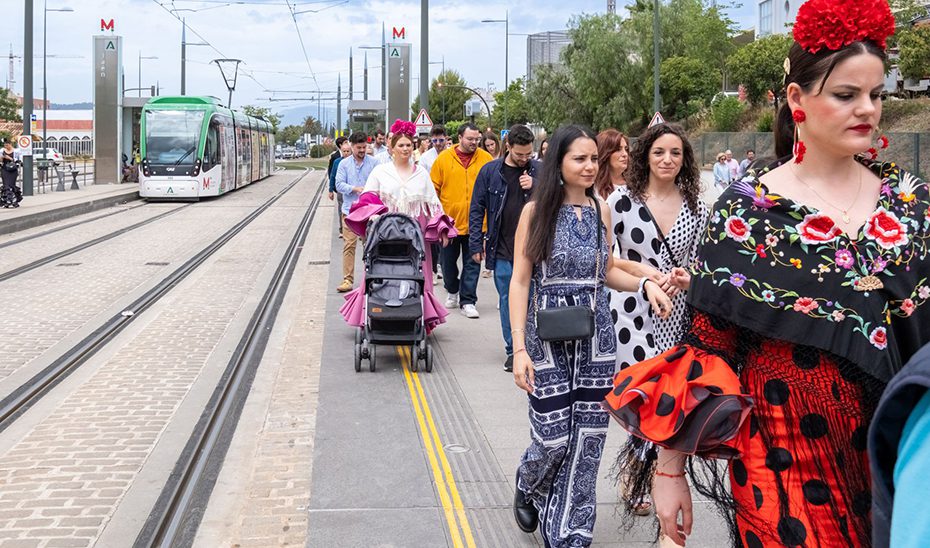 Metro de Granada aumenta un 50% la oferta de plazas con motivo del Corpus