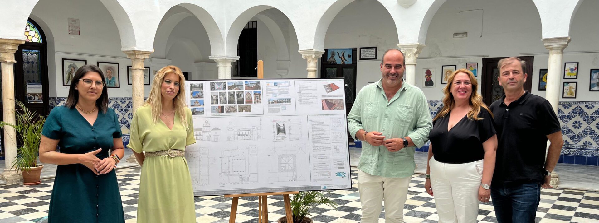 Diputación presenta en Villamartín el proyecto de recuperación del Centro Cultural San Francisco