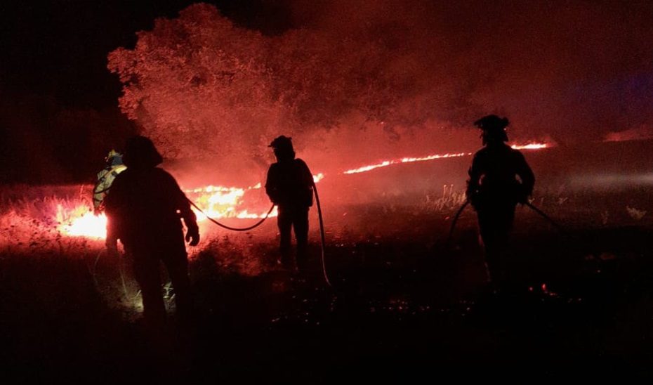 La Junta eleva el Plan Infoca a fase de emergencia por un incendio forestal en El Garrobo