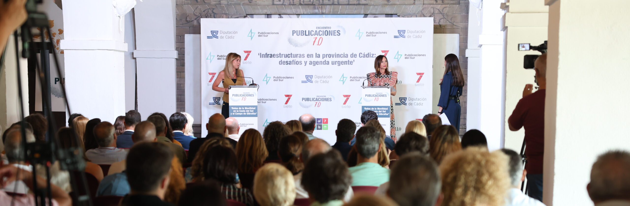 La presidenta de la Diputación reclama la mejora urgente de las comunicaciones en la provincia de Cádiz
