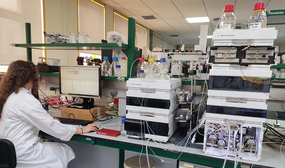 Investigadores andaluces confirman la seguridad ambiental de los extractos de naranja y canela como biopesticidas