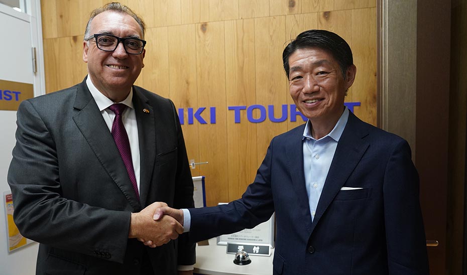 Andalucía y MIKI Travel sellan una alianza estratégica para impulsar el turismo asiático en la región