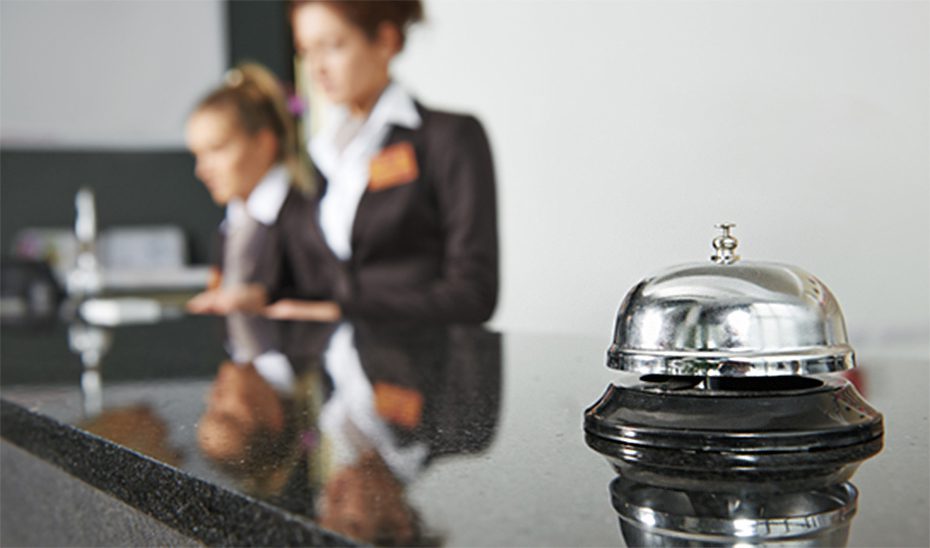 El sector turístico empleó en 2024 a 321.300 personas y representó el 12% del tejido empresarial andaluz