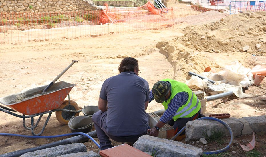 La Junta aporta 65,7 millones de euros a las diputaciones para materiales de las obras del PFEA