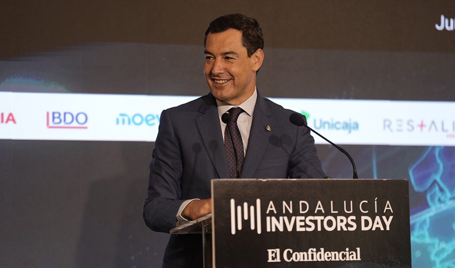 Moreno anuncia una deducción fiscal para los dueños de animales de compañía en la séptima bajada de impuestos del Gobierno andaluz