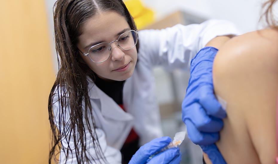 La campaña de la gripe arranca con novedades para cuidadores y nuevas cepas incorporadas