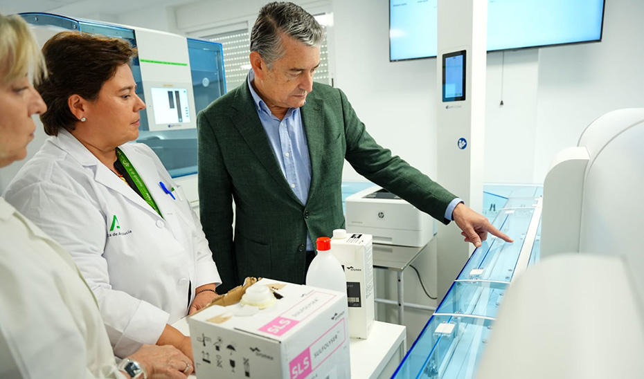 El nuevo Laboratorio de Análisis Clínicos del Hospital de Valme amplía su cartera de servicios y su capacidad diagnóstica