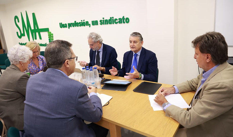 La Junta pone en marcha una “agenda de diálogo y escucha”