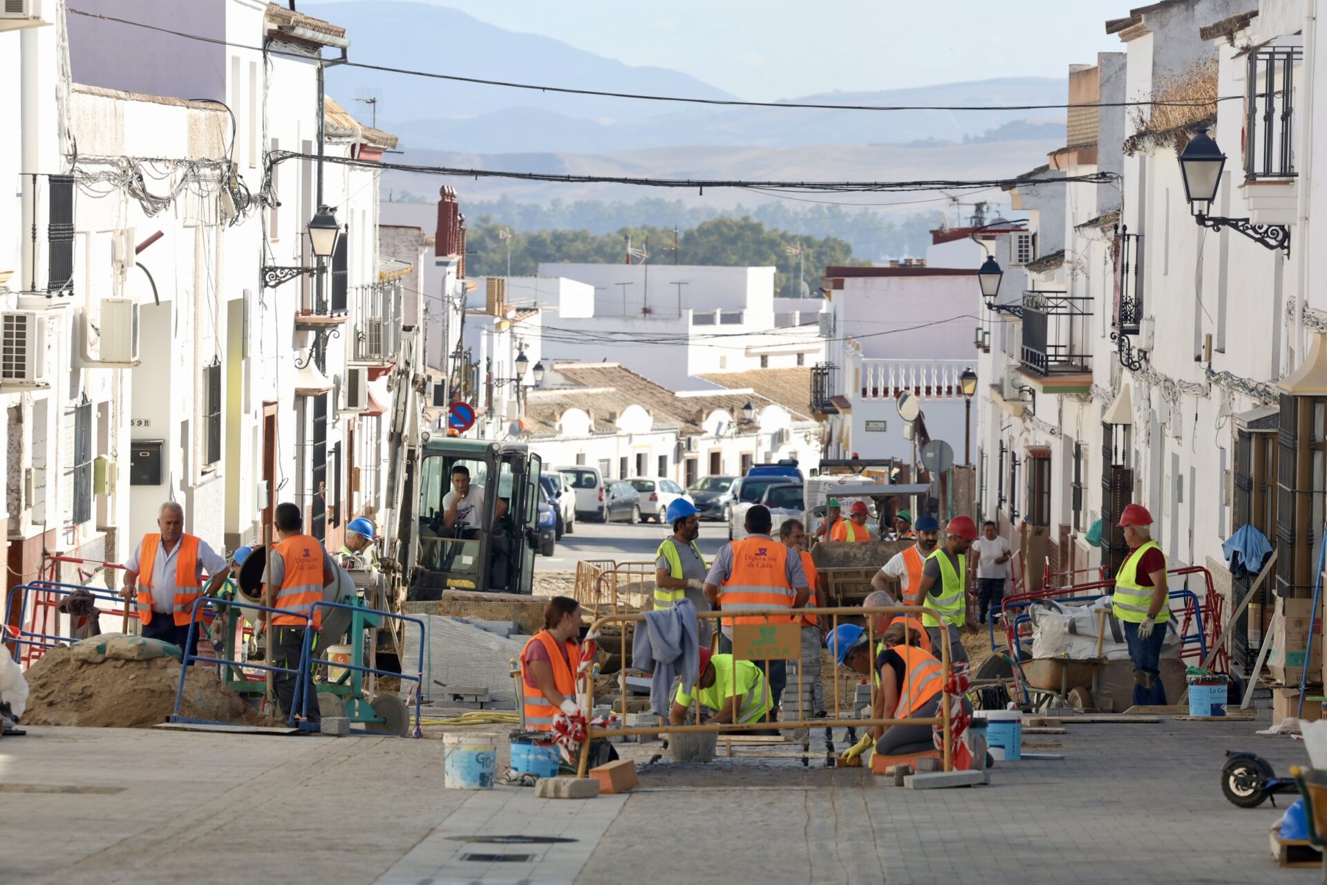Diputación gestiona más de 2 millones de euros del PFEA en Bornos y Coto de Bornos