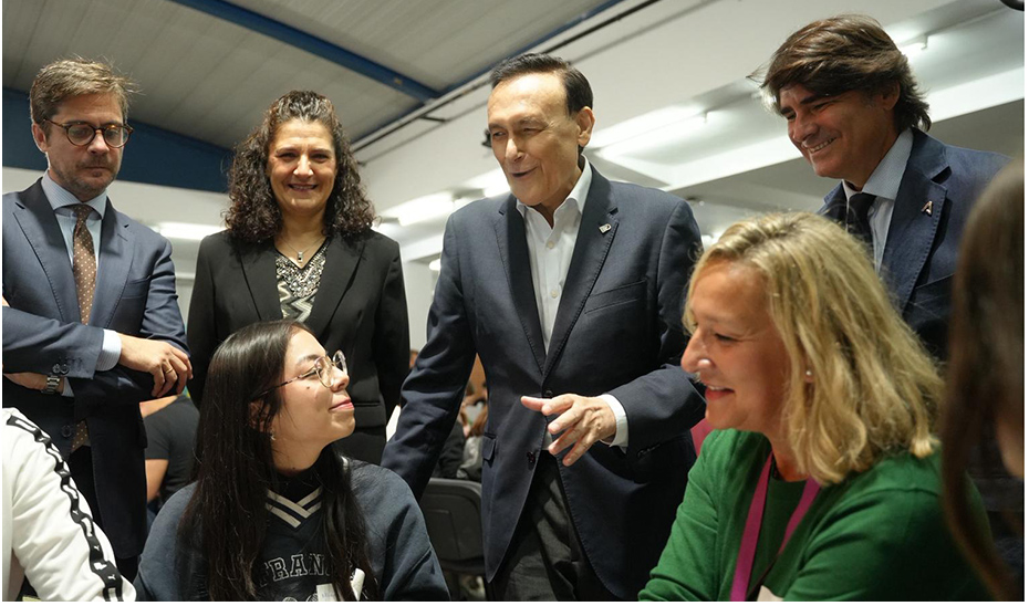 La Junta reta a 100 estudiantes a impulsar proyectos vinculados a la Base Logística de Córdoba