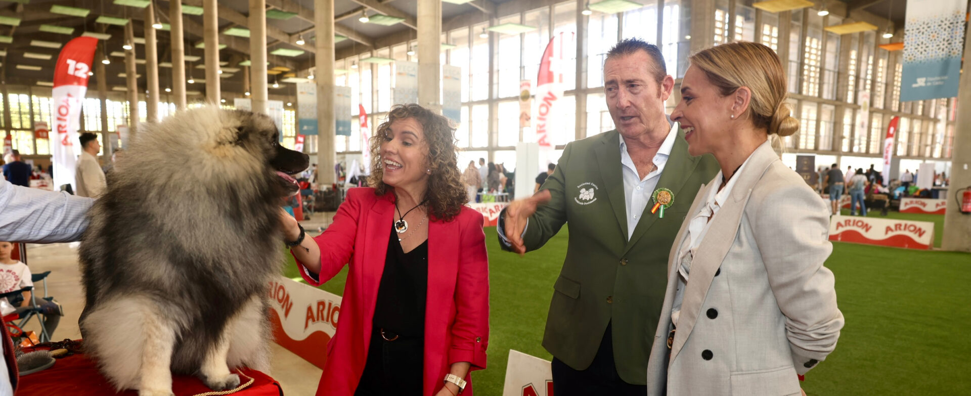 Casi 5.000 ejemplares de más de 200 razas y miles de visitantes en las exposiciones caninas que se celebran en Ifeca