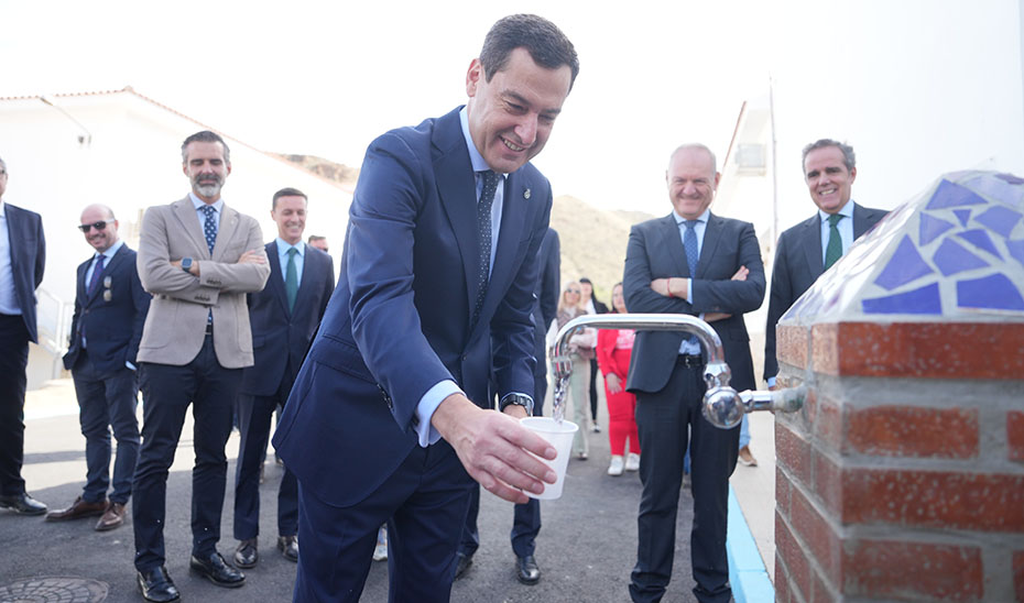 Moreno inaugura una potabilizadora inoperativa desde 2012 que multiplica por 57 su capacidad