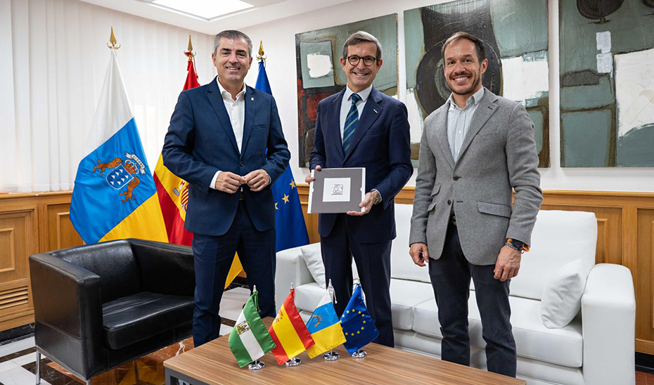 Andalucía comparte su política energética y profundiza en vías de colaboración con Canarias