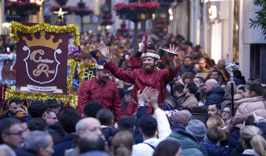 La EMA recomienda extremar la vigilancia de los niños durante el cortejo de las cabalgatas