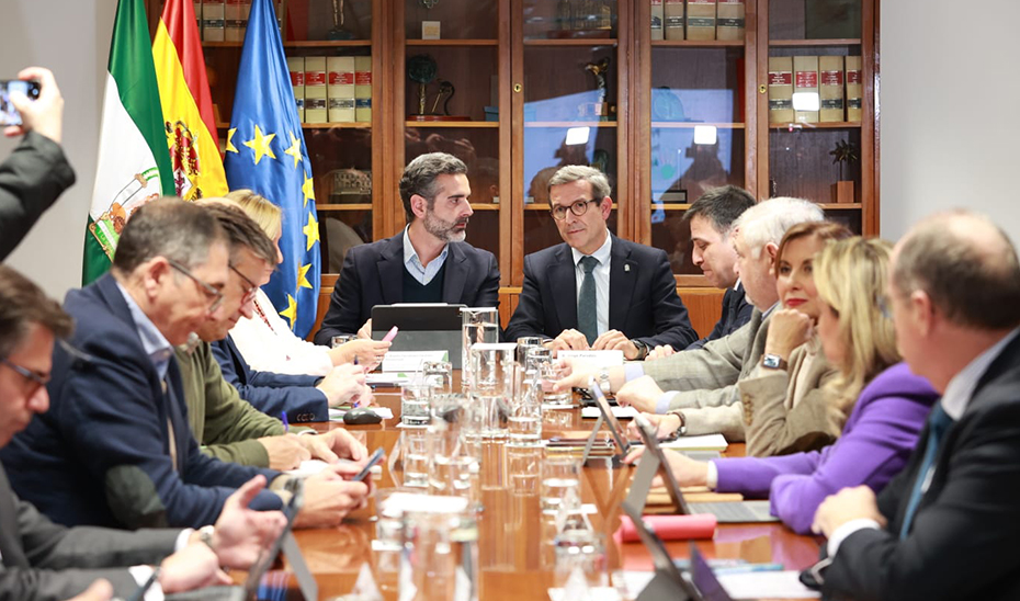 La Junta trabaja junto a los agentes sociales para acelerar la aprobación de la Estrategia de Agroindustria