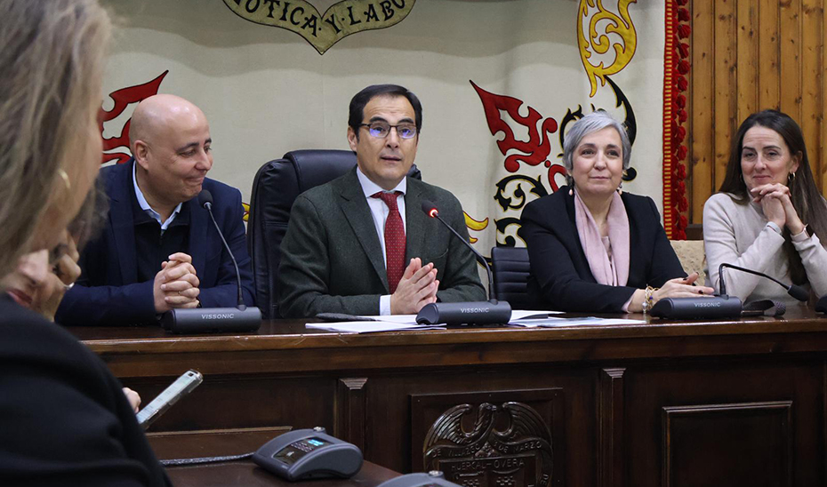 El Gobierno andaluz presenta el proyecto de la sede judicial de Huércal-Overa tras 16 años de espera