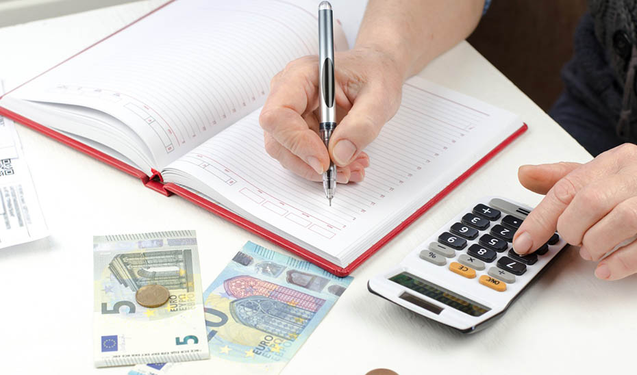 La Junta aconseja solicitar presupuesto escrito antes de aceptar servicios de obras, reparación y asistencia