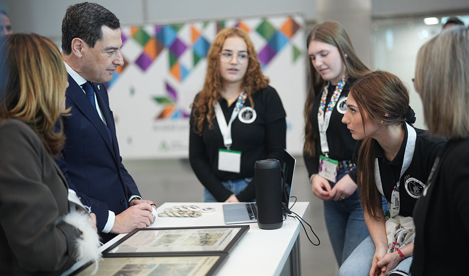 Moreno propone liderar desde Andalucía la mejora de los protocolos antiacoso y la detección del bullying