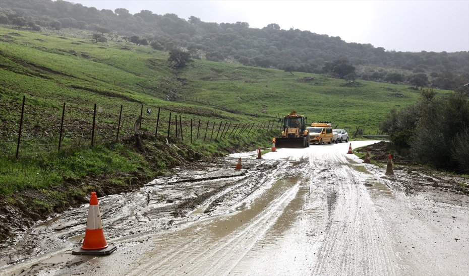 Corte de la carretera A-372 por desprendimiento a la altura del km 31,500 y medidas extraordinarias de acceso a Benamahoma