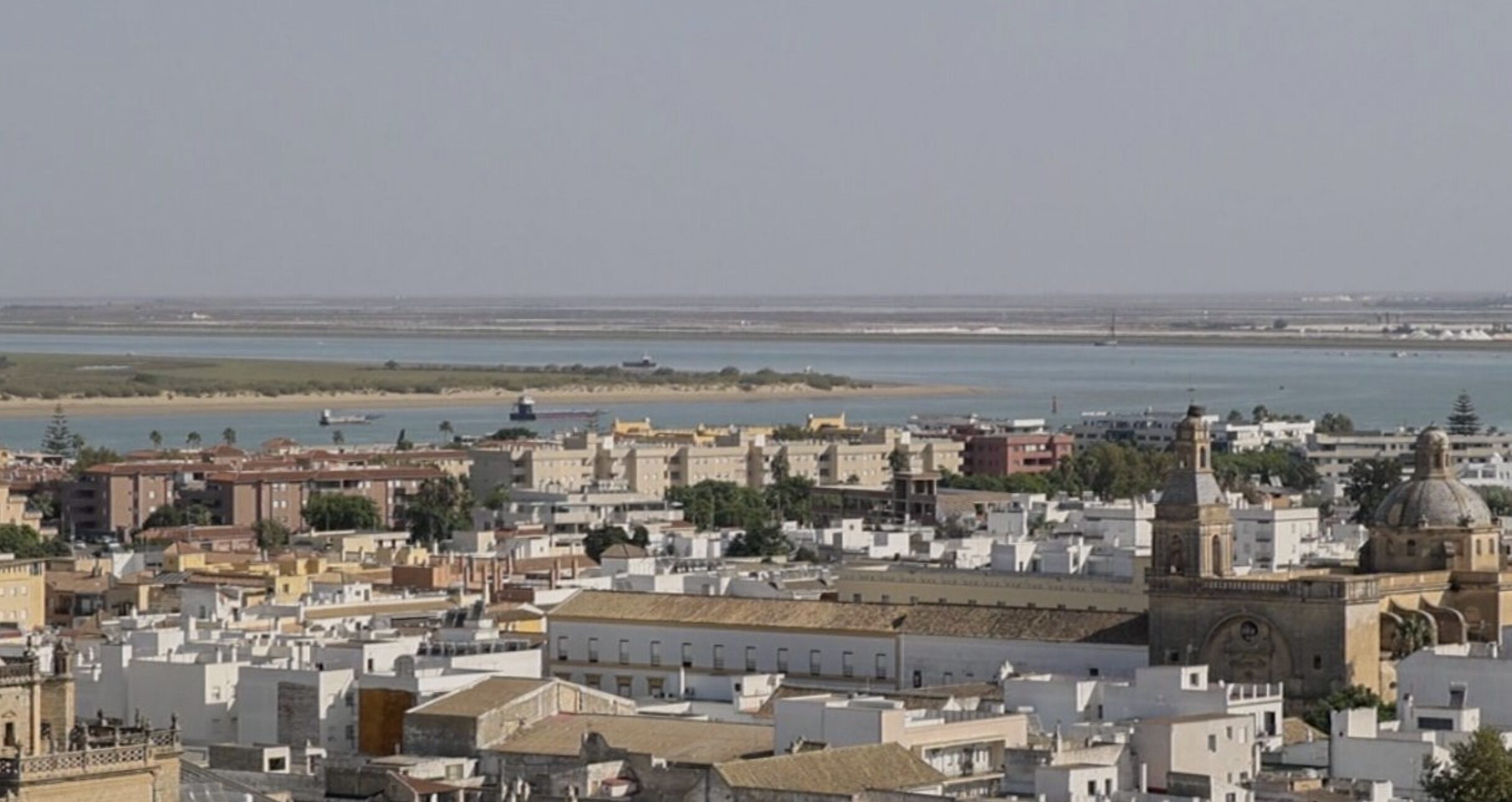 El paro baja en Sanlúcar en diciembre con 155 personas menos desempleadas