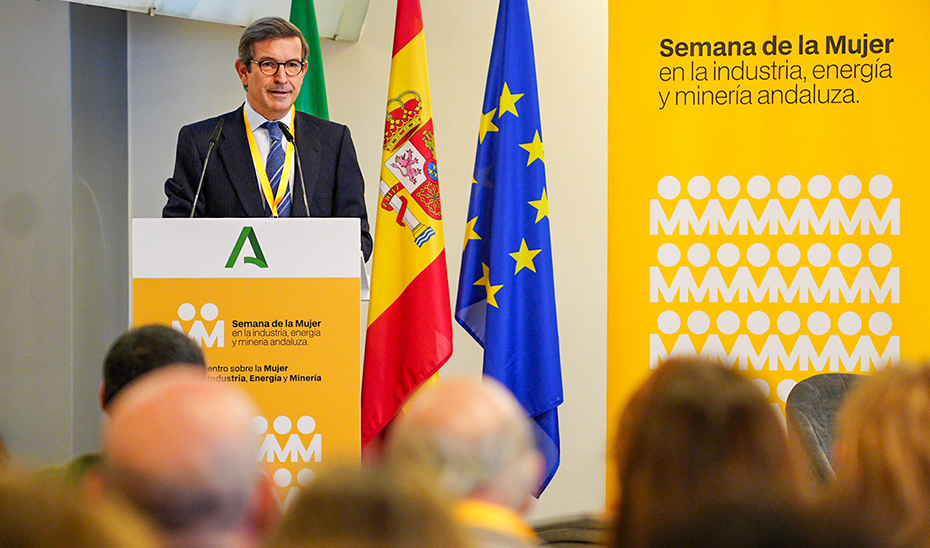 La Junta pone el foco en la mujer en la industria, energía y minería para inspirar a las más jóvenes