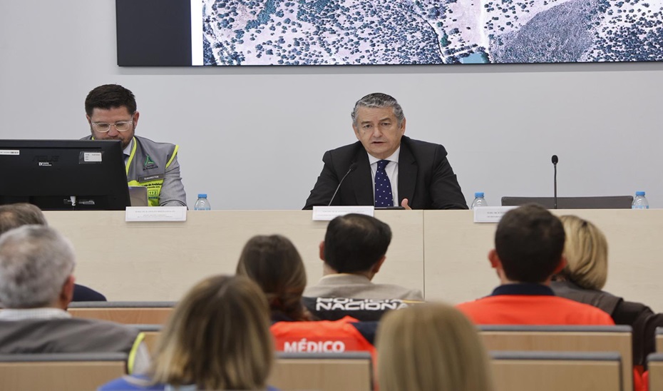 La Junta analiza con los operativos de emergencia la gestión del accidente de Adamuz