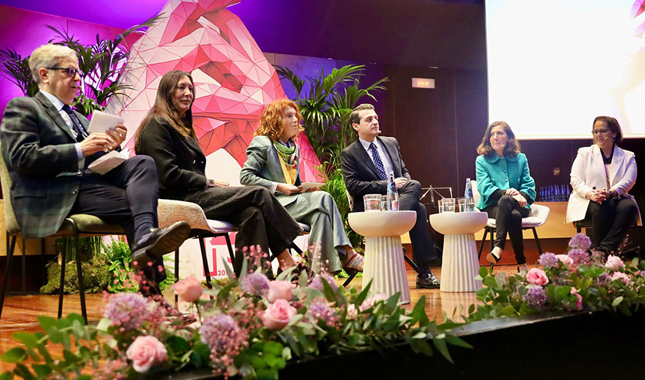 La Junta destaca el talento femenino y apuesta por la conciliación como vía para alcanzar la igualdad