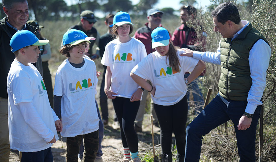 Doñana reverdece: casi dos millones de plantas para recuperar ‘Las Peñuelas’ nueve años después