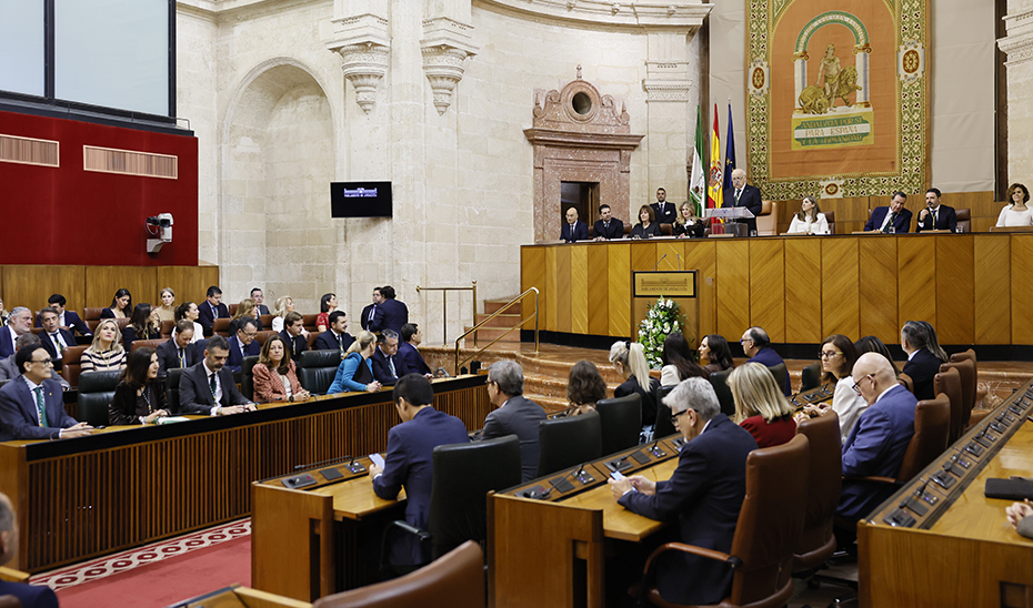 El Parlamento de Andalucía acoge el Pleno institucional con motivo del 28 de Febrero