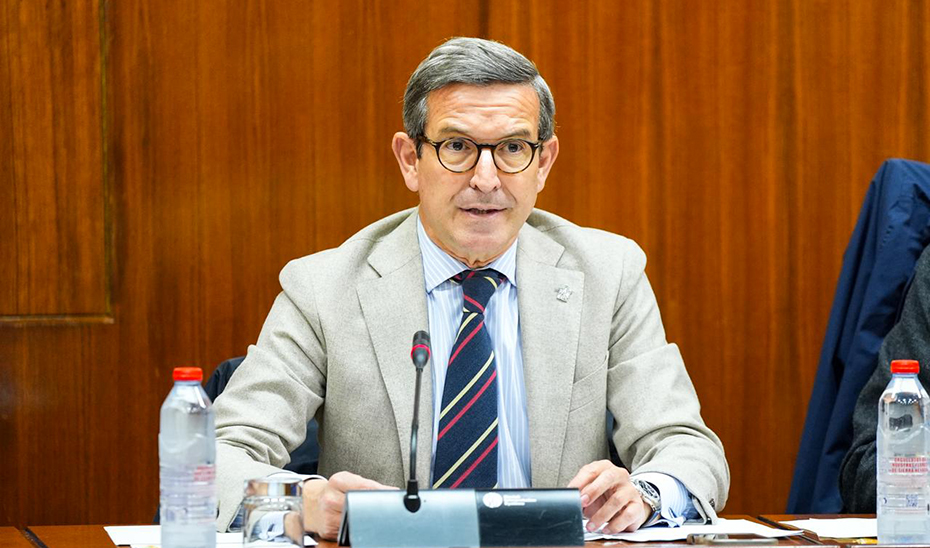 La potencia renovable instalada en Andalucía crece un 20% en 2025 y alcanza los 17.360 megavatios