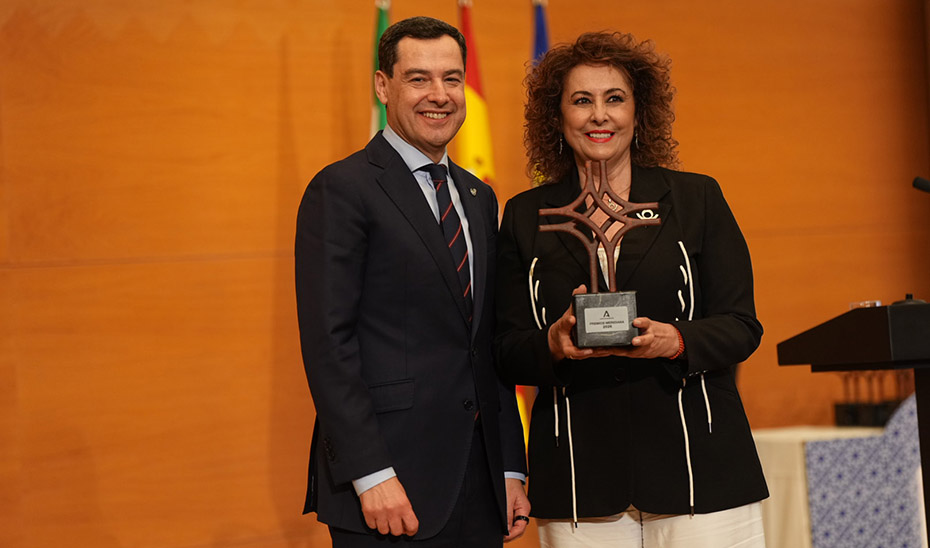 Moreno preside la entrega de los Premios Meridiana: «La mujer en Andalucía significa talento y liderazgo»