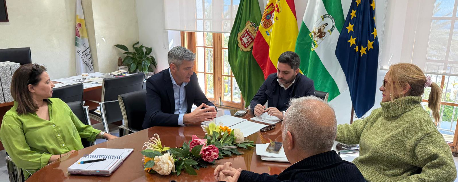 Colaboración con Vejer para participar en la regularización urbanística de la zona costera de El Palmar