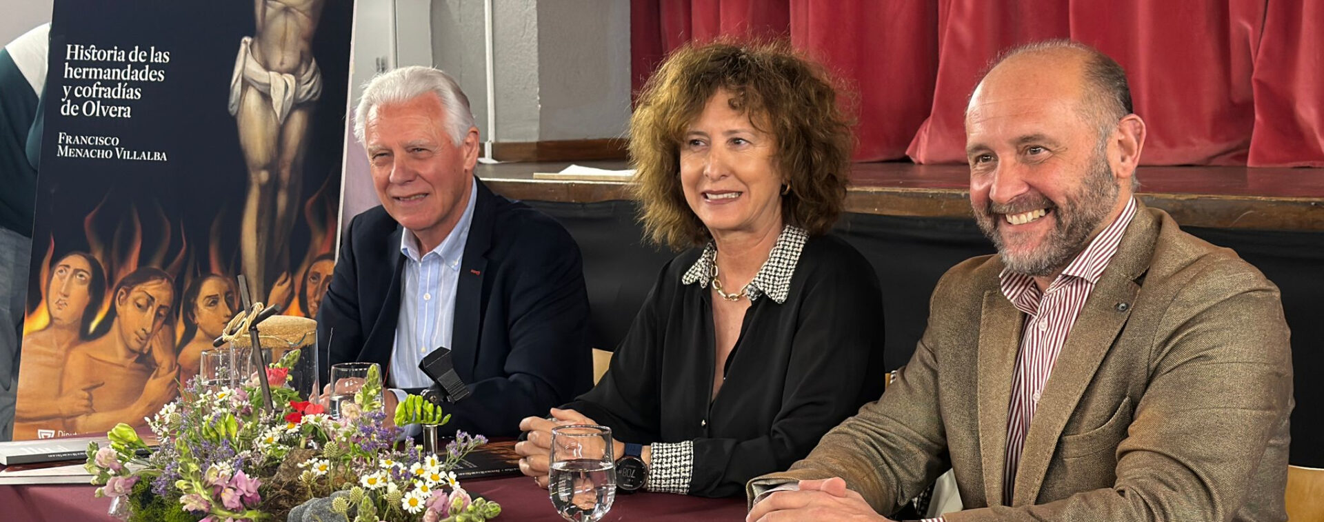 Presentado el libro ‘Historia de las cofradías y hermandades de Olvera’ de Francisco Menacho, editado por Diputación