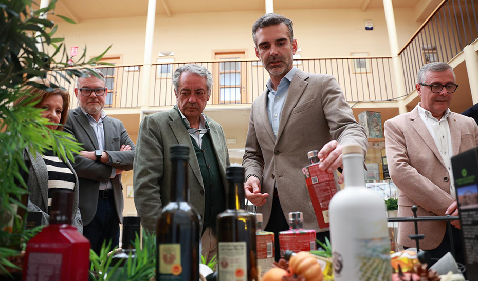 La Junta destaca la Denominación de Origen ‘Baena’ como ejemplo empresarial de apuesta por la máxima calidad