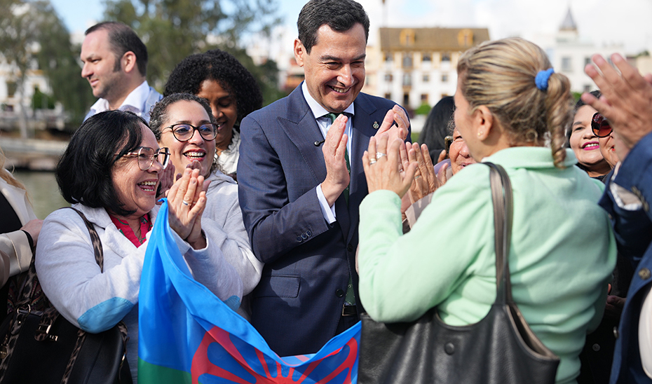Moreno, en el Día Internacional del Pueblo Gitano: «Formáis parte de la esencia de Andalucía»