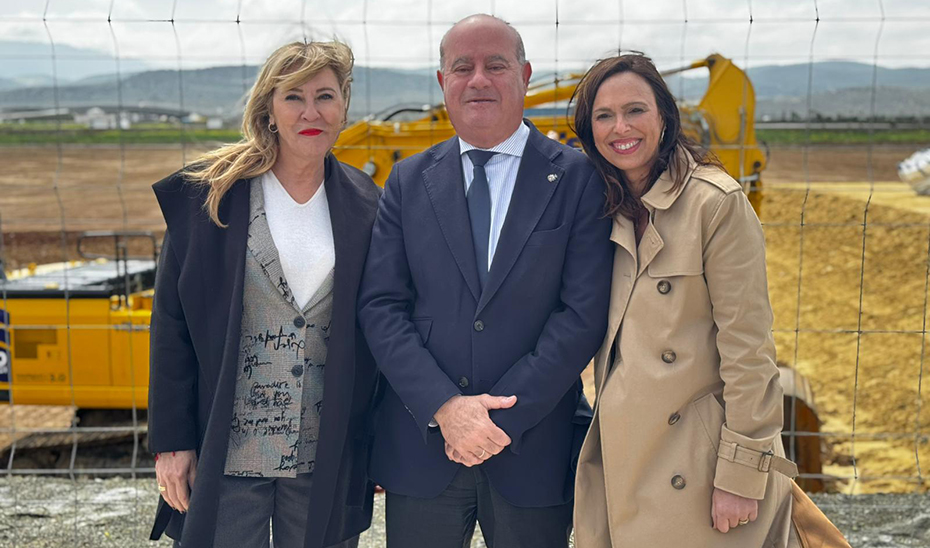 Dos compañías eligen el Puerto Seco de Antequera para la implantación de sus plataformas logísticas