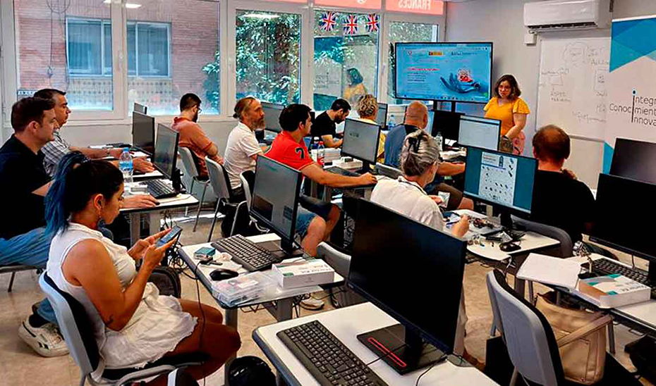 Abierta la inscripción para 765 plazas en cursos de Inteligencia Artificial, Realidad Virtual e Internet de las Cosas