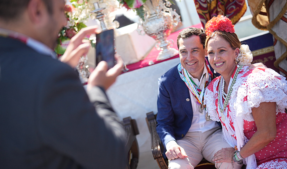 Moreno destaca la Romería de la Virgen de la Cabeza como «una de las grandes expresiones de Andalucía»