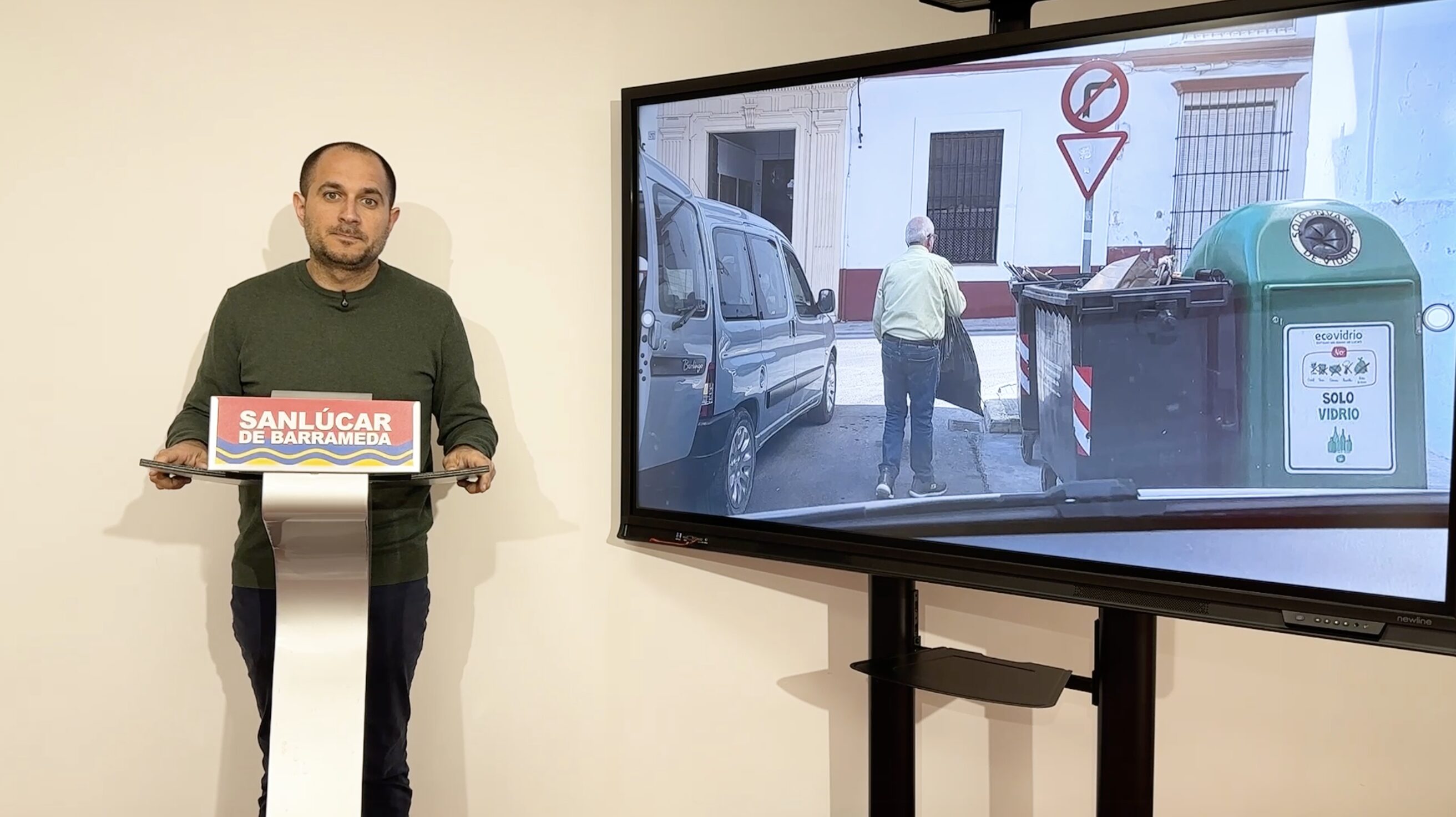El PSOE pide la dimisión del delegado de Infraestructuras por incumplir la ordenanza de limpieza