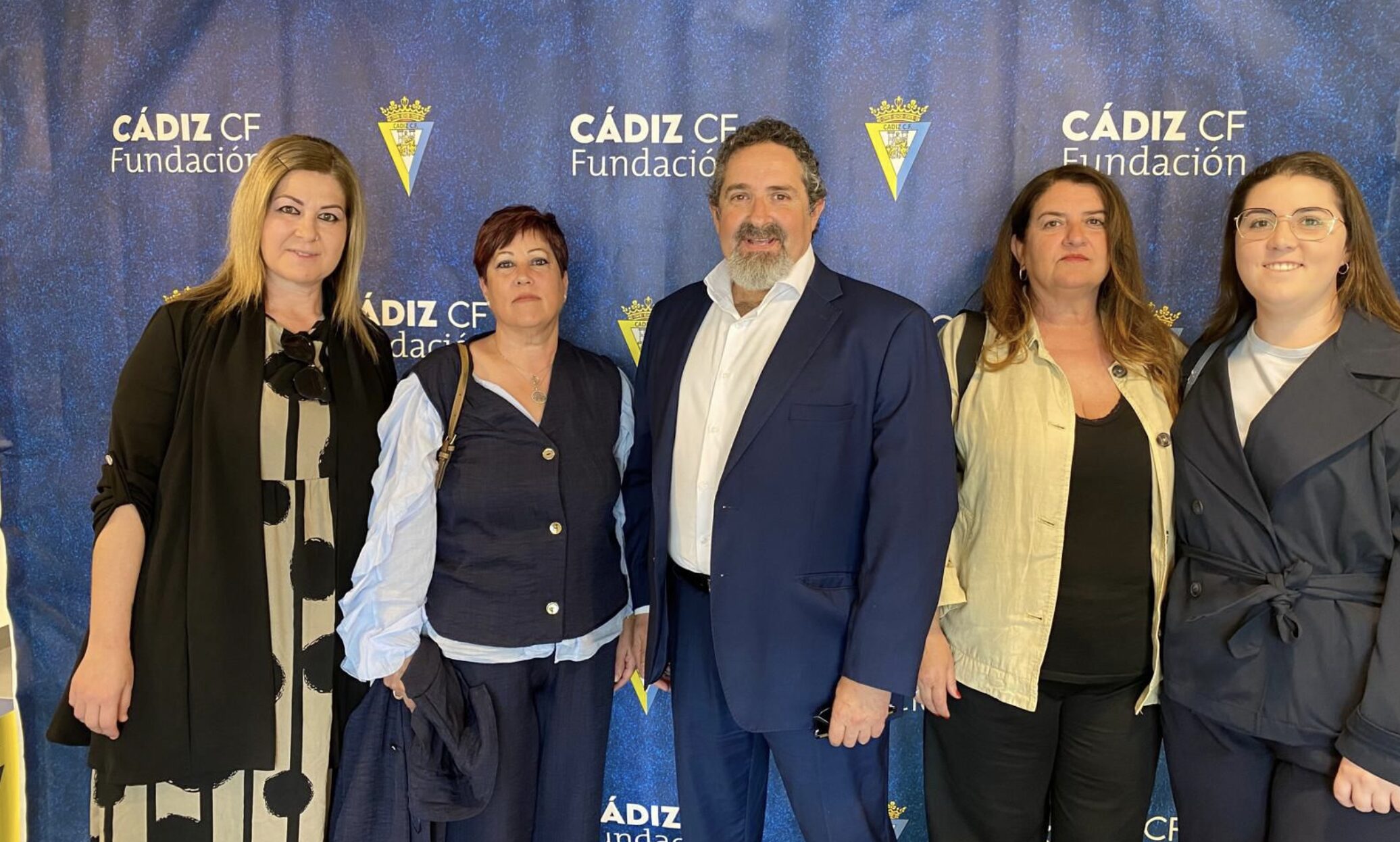 La Fundación Cádiz CF reconoce públicamente a ABSA su trabajo contra el acoso escolar
